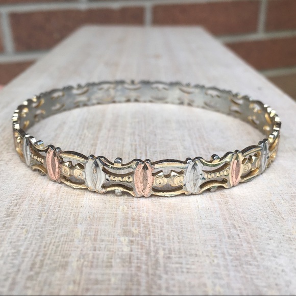 Vintage Jewelry - Vintage triple tone diamond cut bangle Vintage Jewelry - Vintage triple tone diamond cut bangle